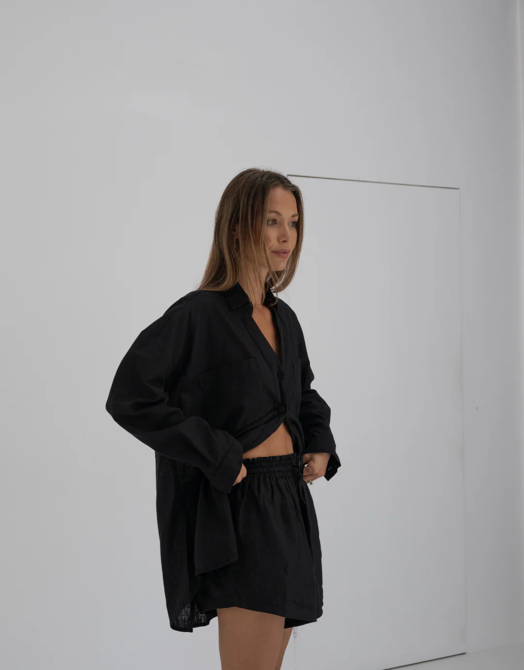 The Flo Shirt / Black (100% Linen) - Image 5