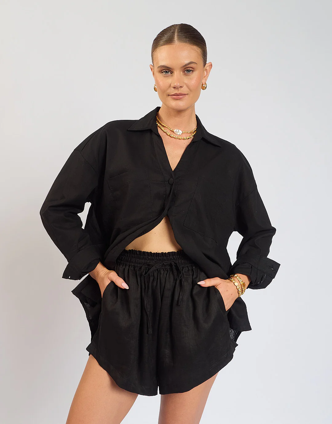 The Sal Short / Black (100% Linen) - Image 3