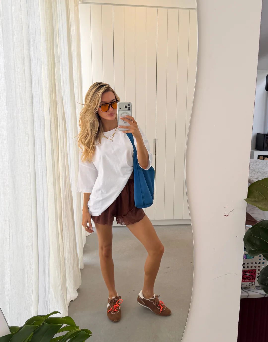 The Amélie Lace Shorts / Chocolate - Image 3