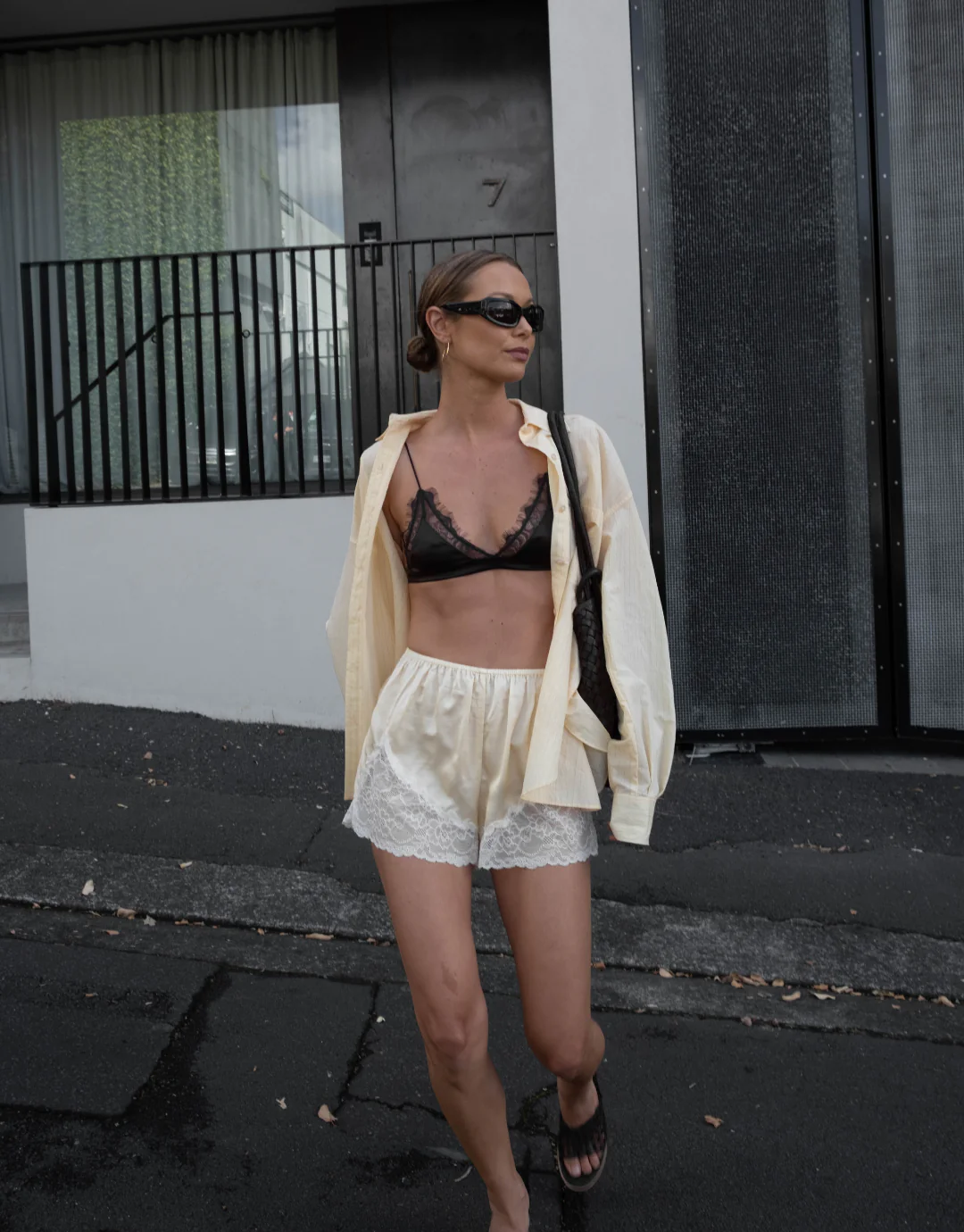 The Amélie Lace Shorts / Lemon - Image 5